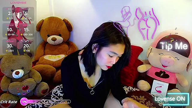 TR4NSCUTI3 online show from 03.24.26