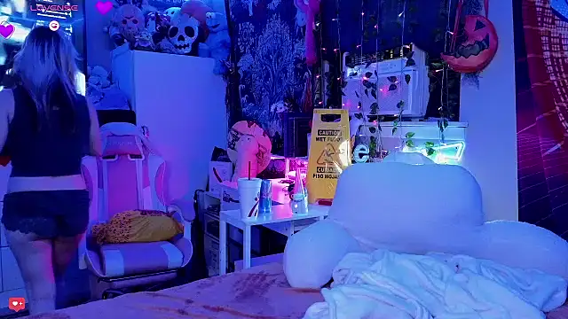 Snapshot of Cutiepiespanks chatting on 03.10.25 Cutiepiespanks online show from 03.10.25