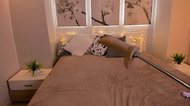 Betty June online show from 01.16.25