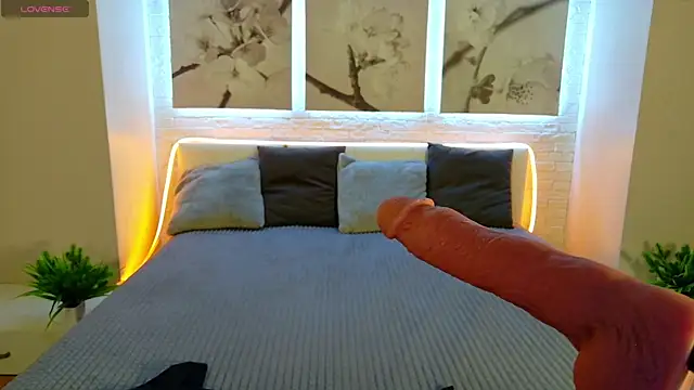 Betty June online show from 04.03.26