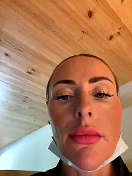 EmaSalis online show from 09.15.25