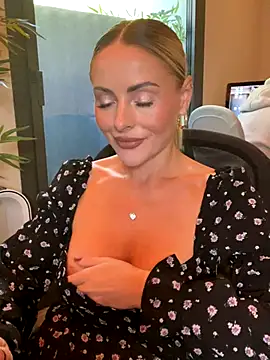 EmaSalis online show from 09.25.25