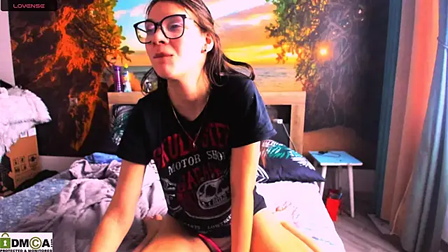 MollyLollipop online show from 01.11.25