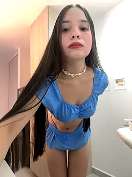 Snapshot of MiaJacksonn chatting on 10.22.25 MiaJacksonn online show from 10.22.25