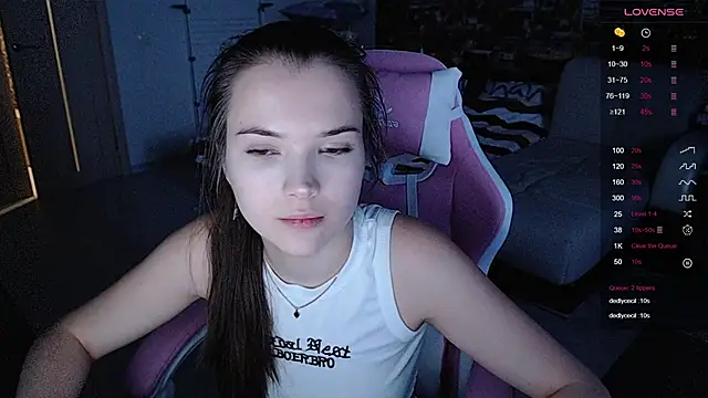 Eva Davie online show from 02.25.25