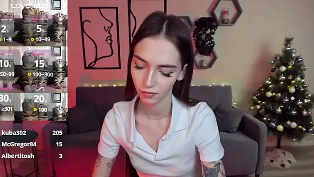 Snapshot of SophieCatty chatting on 12.10.24 SophieCatty online show from 12.10.24