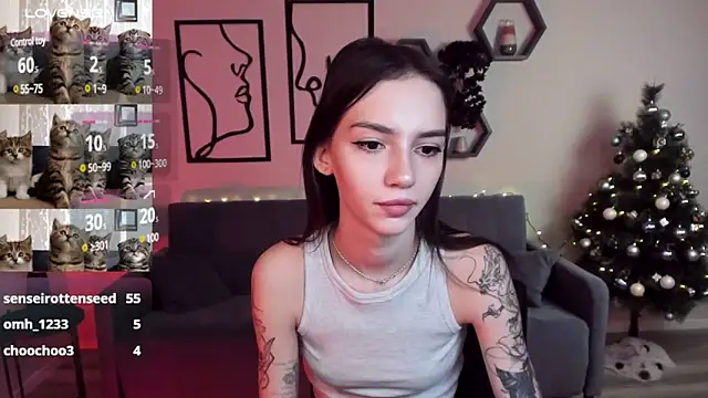 Snapshot of SophieCatty chatting on 12.11.24 SophieCatty online show from 12.11.24