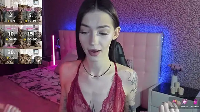 Snapshot of SophieCatty chatting on 02.02.25 SophieCatty online show from 02.02.25