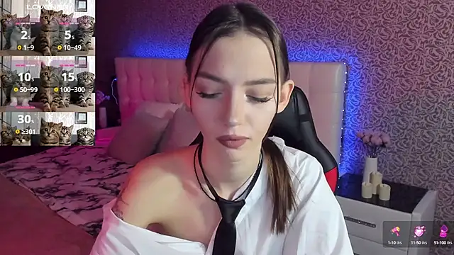 Snapshot of SophieCatty chatting on 02.03.25 SophieCatty online show from 02.03.25