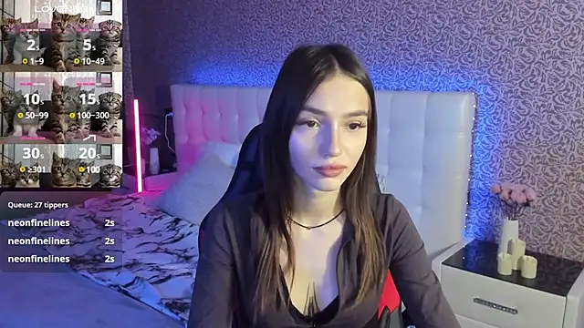 Snapshot of SophieCatty chatting on 02.05.25 SophieCatty online show from 02.05.25