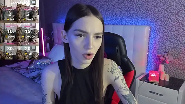 Snapshot of SophieCatty chatting on 02.28.25 SophieCatty online show from 02.28.25