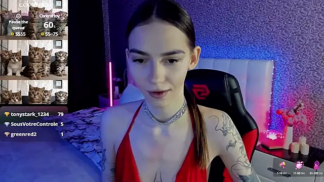 Snapshot of SophieCatty chatting on 03.19.25 SophieCatty online show from 03.19.25