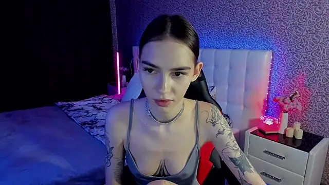 Snapshot of SophieCatty chatting on 03.19.25 SophieCatty online show from 03.19.25