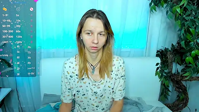 Snapshot of Bell_a_mi_ chatting on 09.14.25 Bell a mi online show from 09.14.25