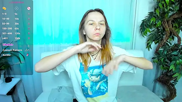 Snapshot of Bell_a_mi_ chatting on 11.27.25 Bell a mi online show from 11.27.25