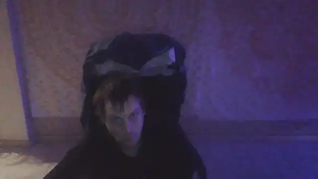 Snapshot of slankecrosdresser chatting on 12.09.24 slankecrosdresser online show from 12.09.24