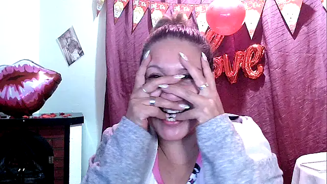 Snapshot of yayita_mature chatting on 02.10.25 yayita mature online show from 02.10.25