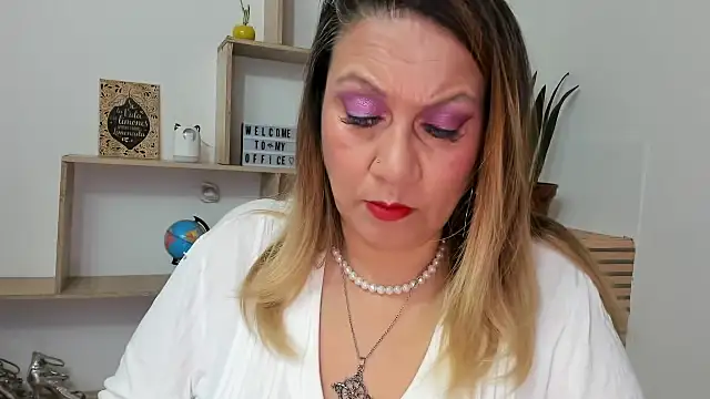 Snapshot of yayita_mature chatting on 10.09.25 yayita mature online show from 10.09.25