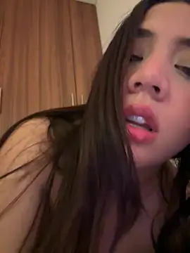 Snapshot of marcimaa chatting on 12.21.24 marcimaa online show from 12.21.24