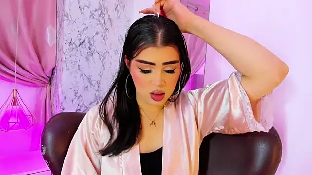 Alexandra Hornny online show from 03.12.25