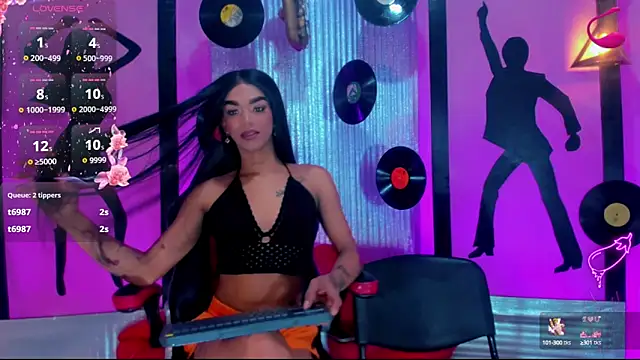 nickyminach  online show from 09.27.25