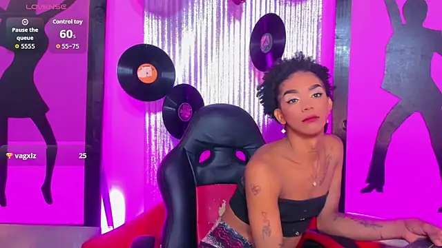 nickyminach  online show from 03.06.26