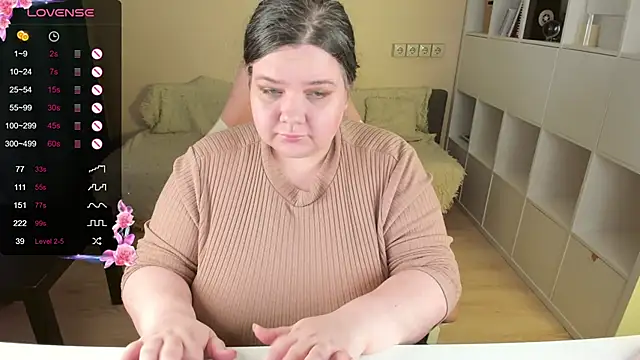 PlumPie online show from 10.31.25