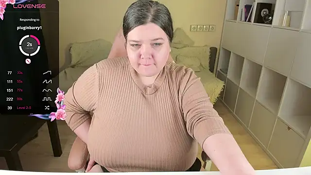 PlumPie online show from 11.08.25