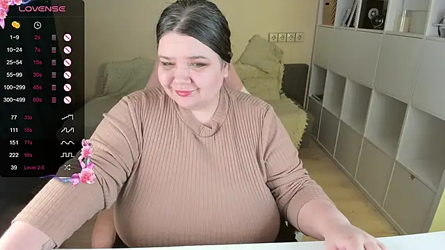 PlumPie online show from 12.14.25