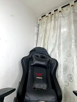 Ortegakim online show from 11.30.25