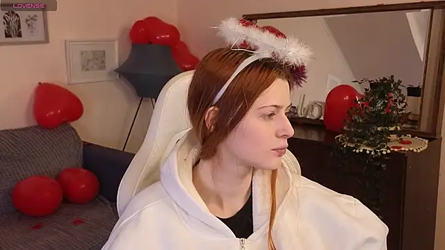 doll lesli online show from 02.15.25