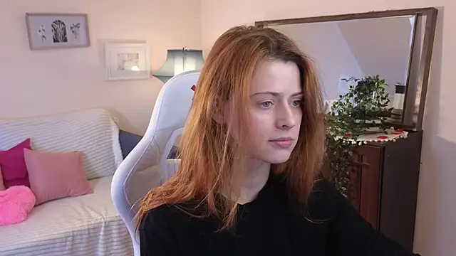 doll lesli online show from 03.19.25