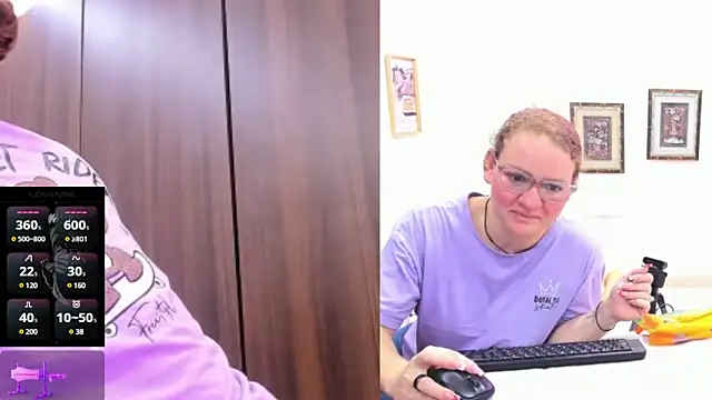 Paulina Davis  online show from 02.23.25