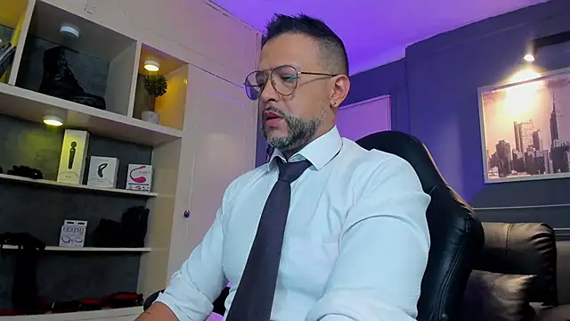 MrFrank tattoo online show from 11.25.25