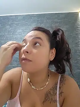 LizzRouse online show from 12.18.25