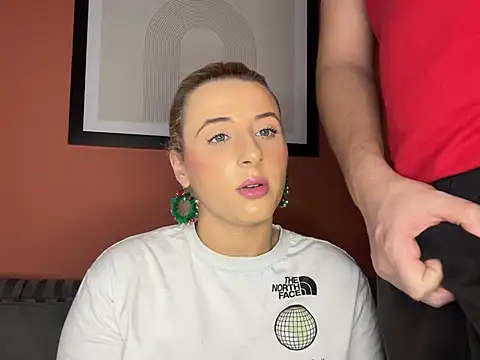 Strongqueen online show from 12.14.24