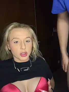 Strongqueen online show from 01.11.25