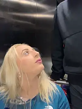 Strongqueen online show from 01.12.25