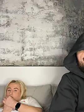 Strongqueen online show from 01.17.25