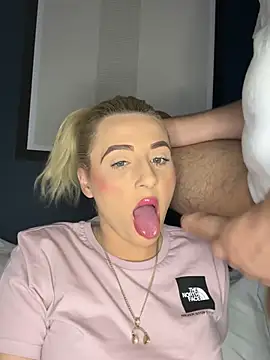 Strongqueen online show from 01.30.25