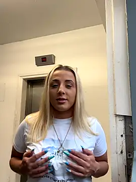 Strongqueen online show from 09.20.25