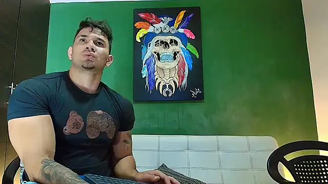 Snapshot of GendersonFit chatting on 02.18.26 GendersonFit online show from 02.18.26