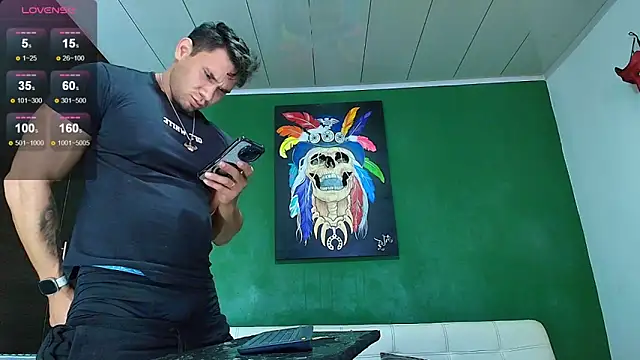 Snapshot of GendersonFit chatting on 02.25.26 GendersonFit online show from 02.25.26