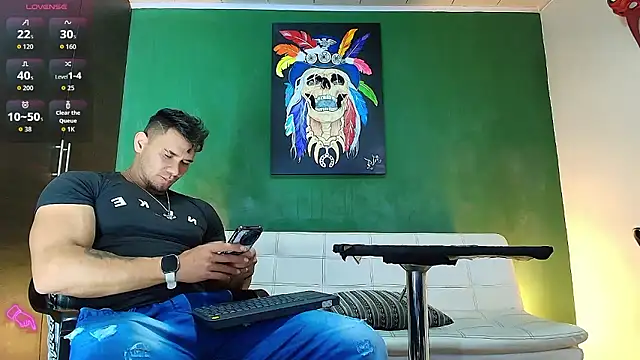 Snapshot of GendersonFit chatting on 03.03.26 GendersonFit online show from 03.03.26