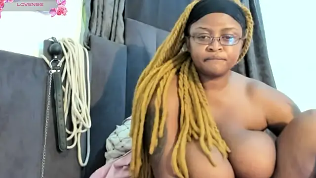 CuteBustyBabes online show from 12.28.24