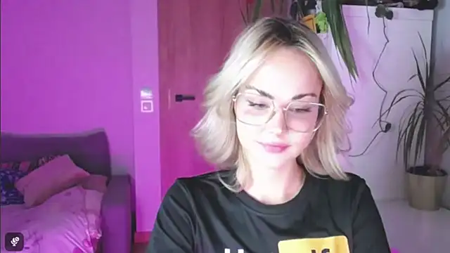 Snapshot of LexiexPlay chatting on 02.03.26 LexiexPlay online show from 02.03.26