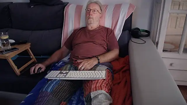 Nudelschwanz online show from 10.12.25