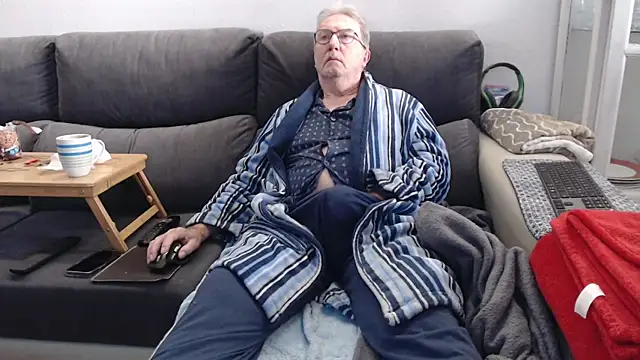 Nudelschwanz online show from 03.25.26