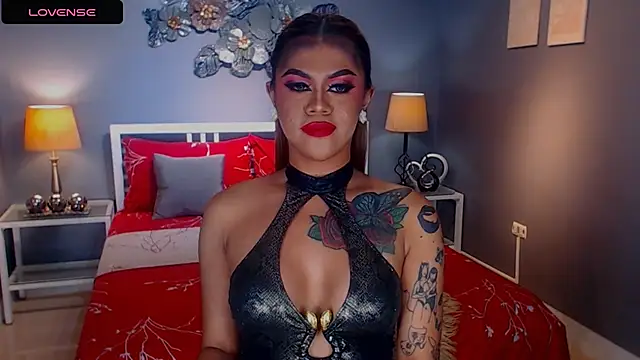 StellaStrong30 online show from 02.12.25