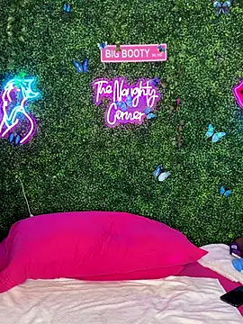 ThickAssRena online show from 01.06.26